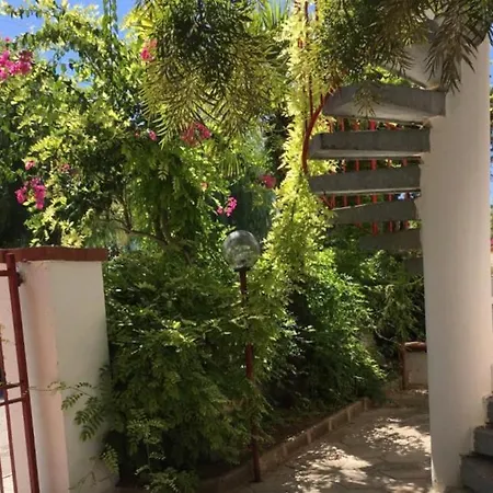 Baia Via Del Glicine Apartment *